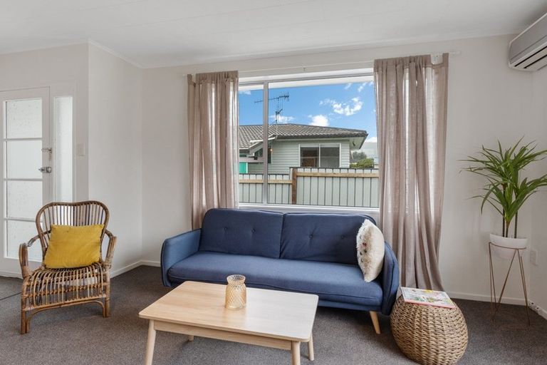 Photo of property in 256b Wellington Road, Wainuiomata, Lower Hutt, 5014