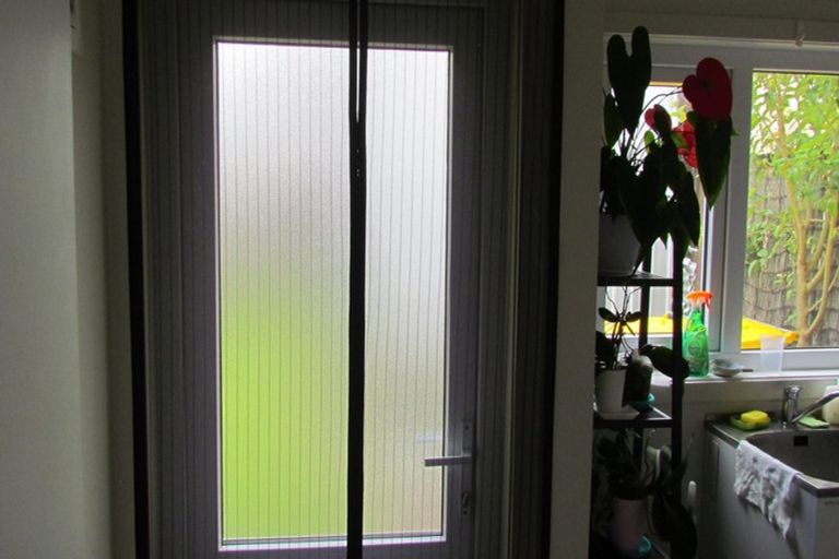 Photo of property in 1/20 Tetrarch Place, Totara Vale, Auckland, 0629