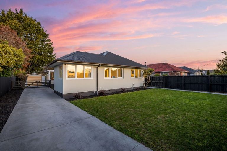 Photo of property in 40 Pembroke Street, Avondale, Christchurch, 8061