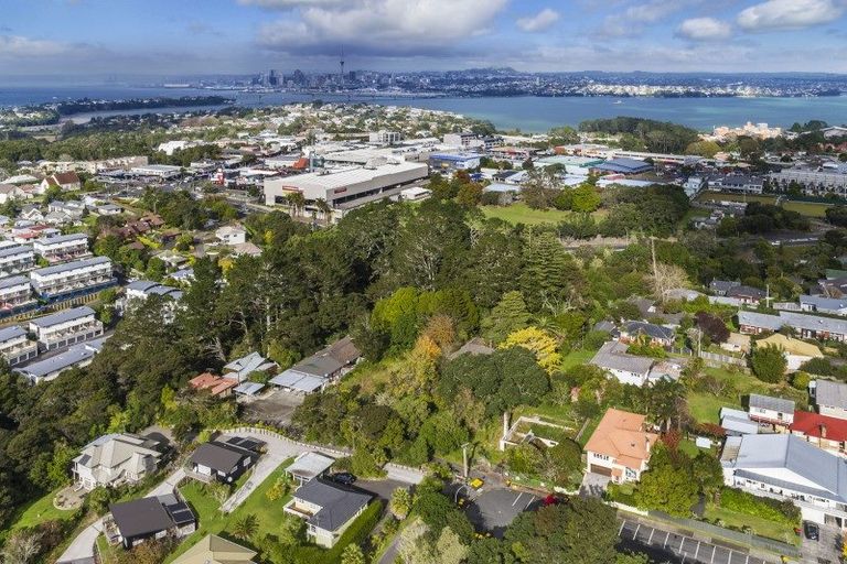 Photo of property in 3 John Court Street, Birkenhead, Auckland, 0626