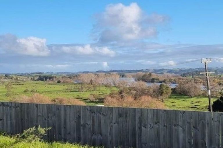 Photo of property in 30 Te Puea Avenue, Meremere, Mercer, 2474