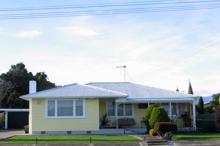 Photo of property in 19 Reeve Street, Levin, 5510