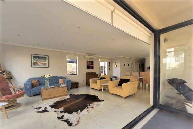 Photo of property in 35c Rita Street, Mount Maunganui, 3116