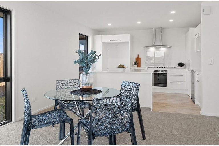 Photo of property in 27 Stackwood Avenue, Woodend, 7691