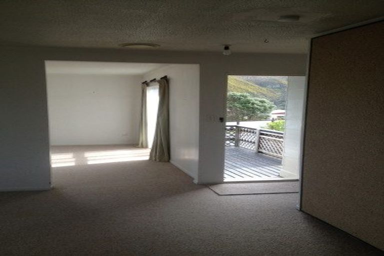 Photo of property in 14 Frobisher Street, Island Bay, Wellington, 6023