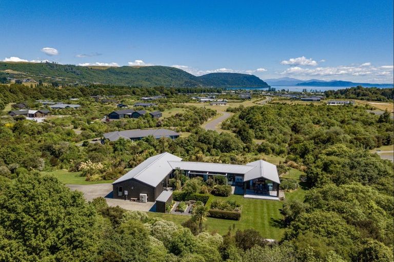 Photo of property in 46 Lacebark Drive, Kinloch, Taupo, 3377