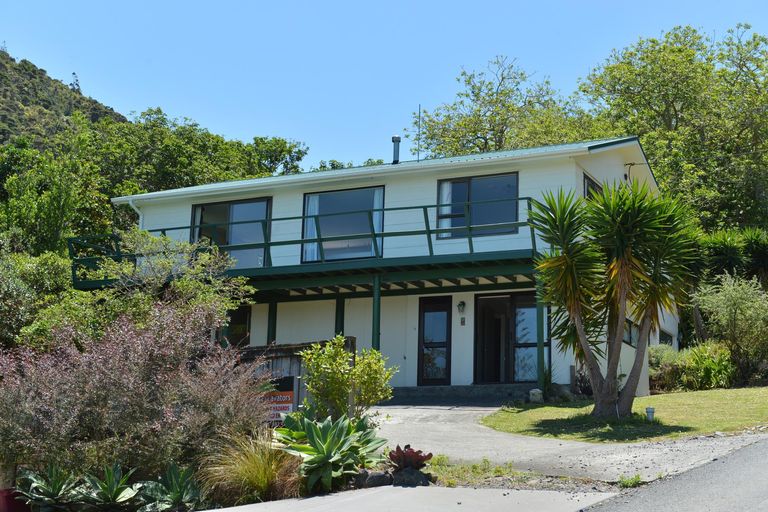 Photo of property in 64 Bay View Road, Whangarei Heads, Whangarei, 0174