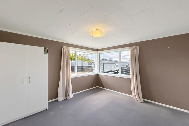 Photo of property in 73 Park Street, Winton, 9720