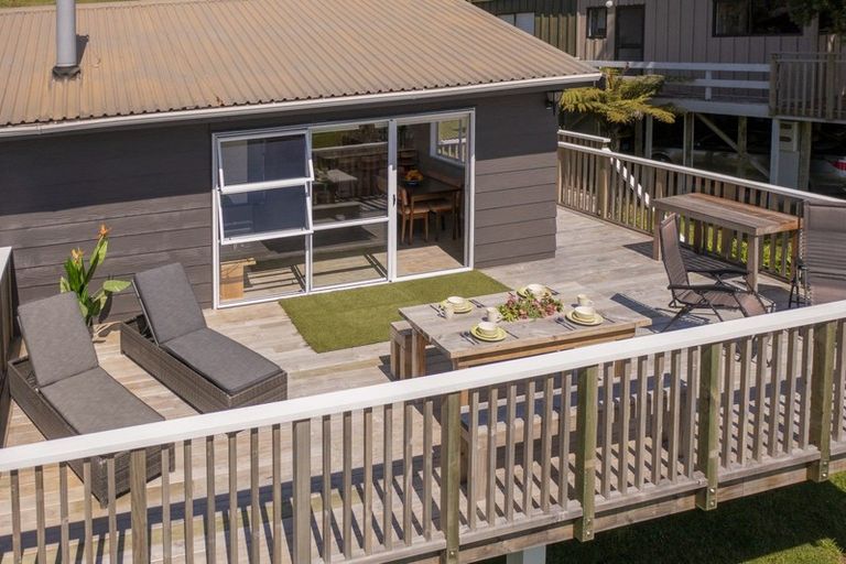 Photo of property in 4 Grierson Close, Hahei, Whitianga, 3591