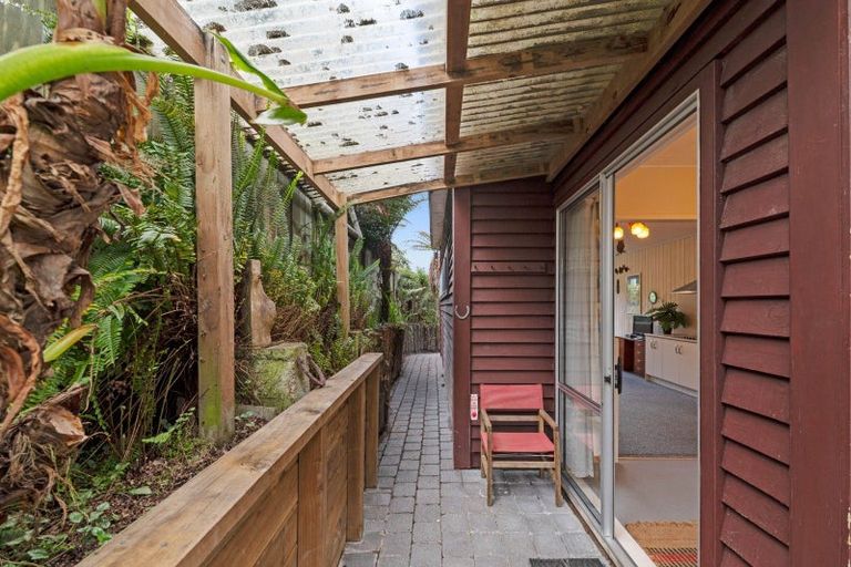Photo of property in 98 Spencer Road, Lake Tarawera, Rotorua, 3076