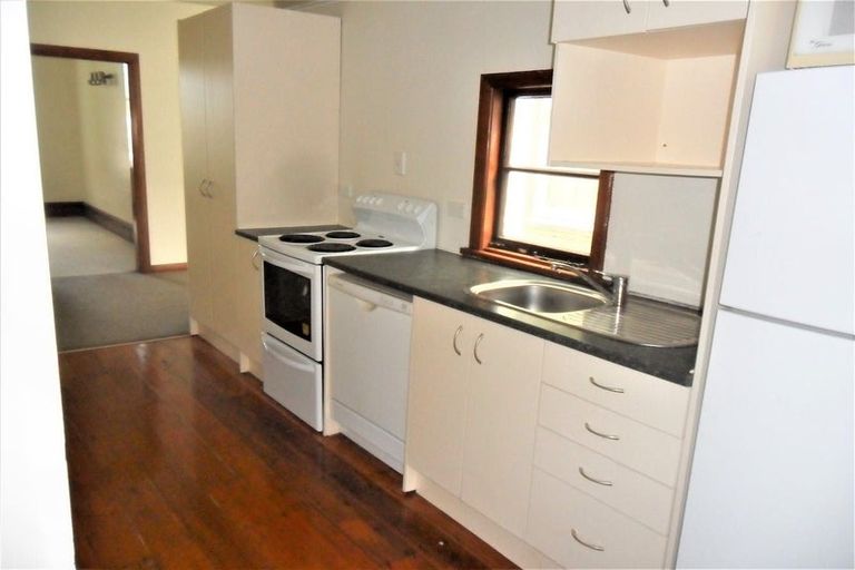 Photo of property in 355 The Terrace, Te Aro, Wellington, 6011