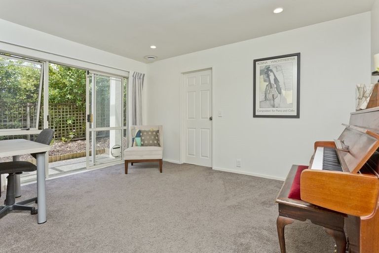 Photo of property in 3 Pigeonwood Lane, Albany, Auckland, 0632