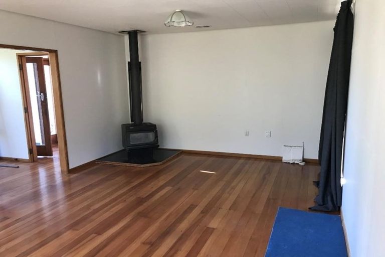 Photo of property in 103 Oxford Road, Okato, 4335