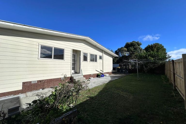 Photo of property in 180 Mahia Road, Wattle Downs, Auckland, 2103