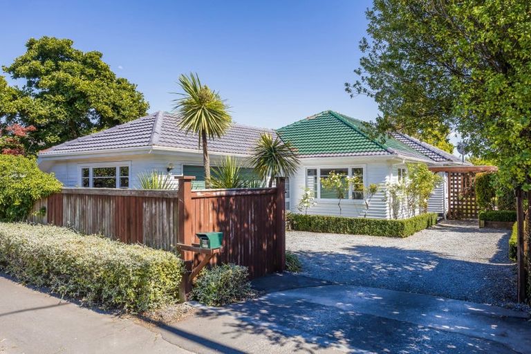 Photo of property in 105 Glandovey Road, Strowan, Christchurch, 8052