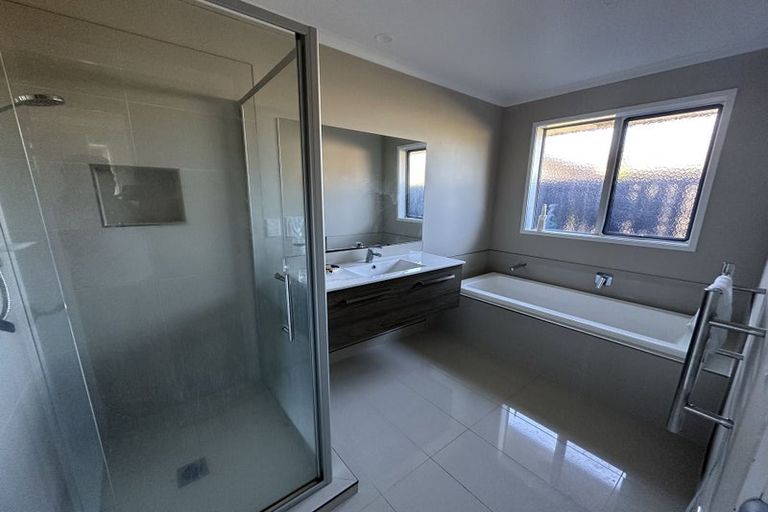 Photo of property in 2 Beaumaris Place, Dinsdale, Hamilton, 3204