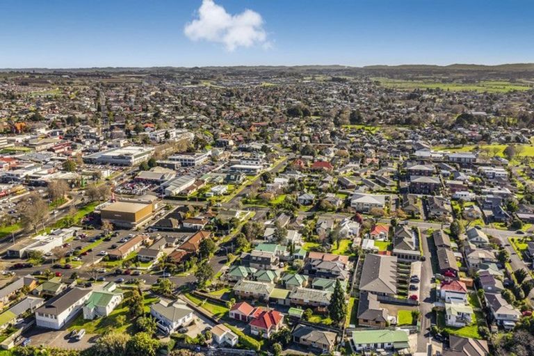 Photo of property in 35a Hall Street, Pukekohe, 2120