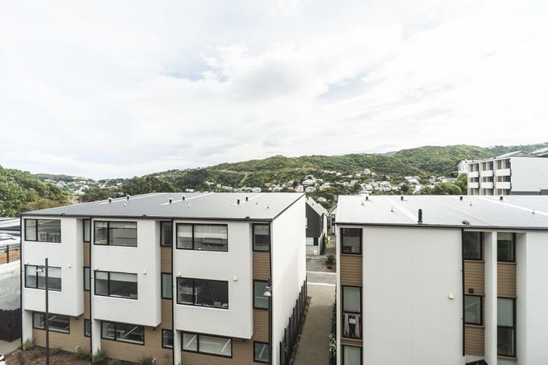 Photo of property in 202/11 Jean Caldwell Way, Island Bay, 6023