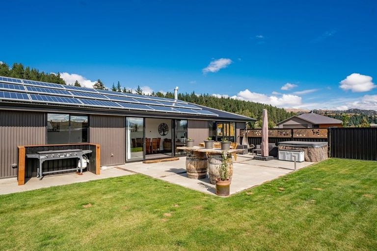 Photo of property in Luggate Park, 15 Cooper Crescent, Luggate, Wanaka, 9383