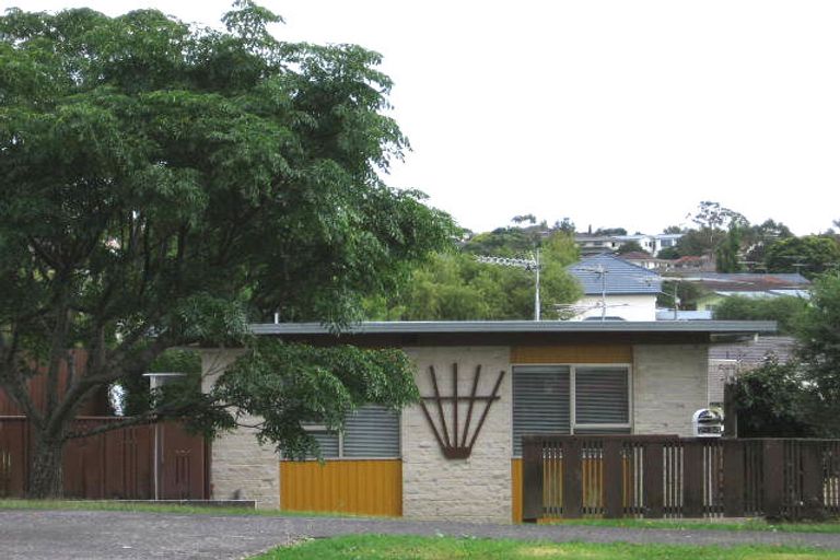 Photo of property in 1/36 Sabulite Road, Kelston, Auckland, 0602