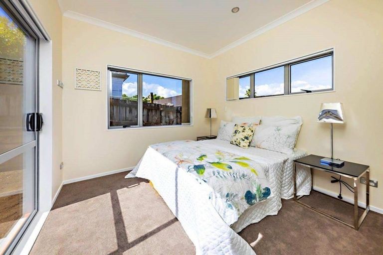 Photo of property in 47a Senator Drive, Manurewa, Auckland, 2105