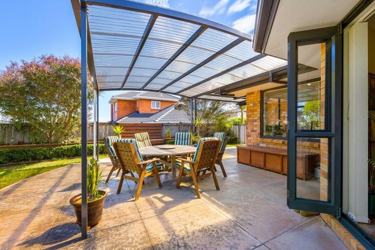 Photo of property in 20 Anchorite Way, Red Beach, 0932