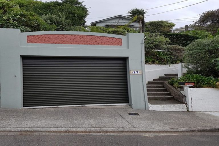 Photo of property in 17 Garfield Street, Brooklyn, Wellington, 6021