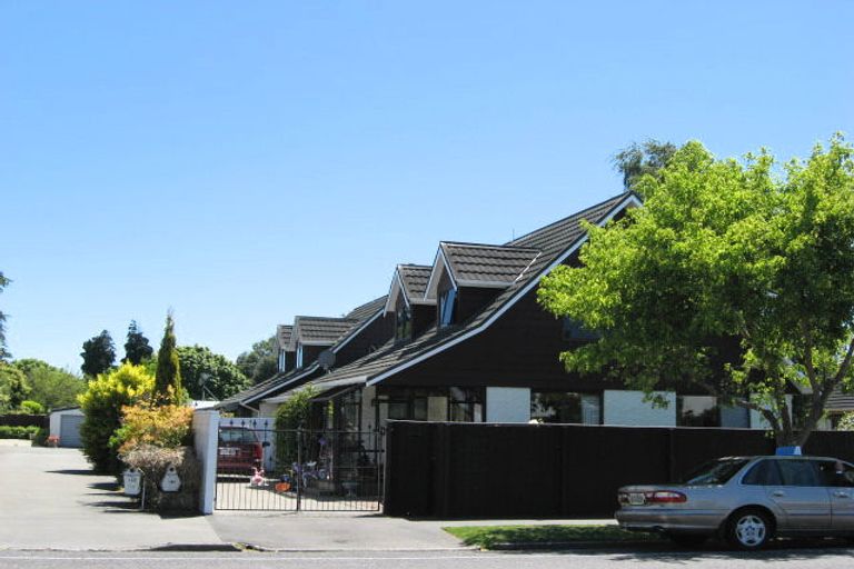 Photo of property in 2/14 Merrin Street, Avonhead, Christchurch, 8042