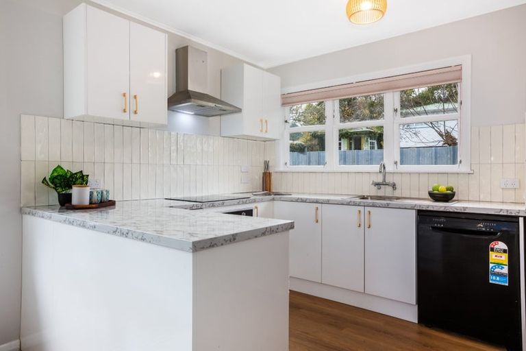 Photo of property in 5 Gawler Grove, Wainuiomata, Lower Hutt, 5014