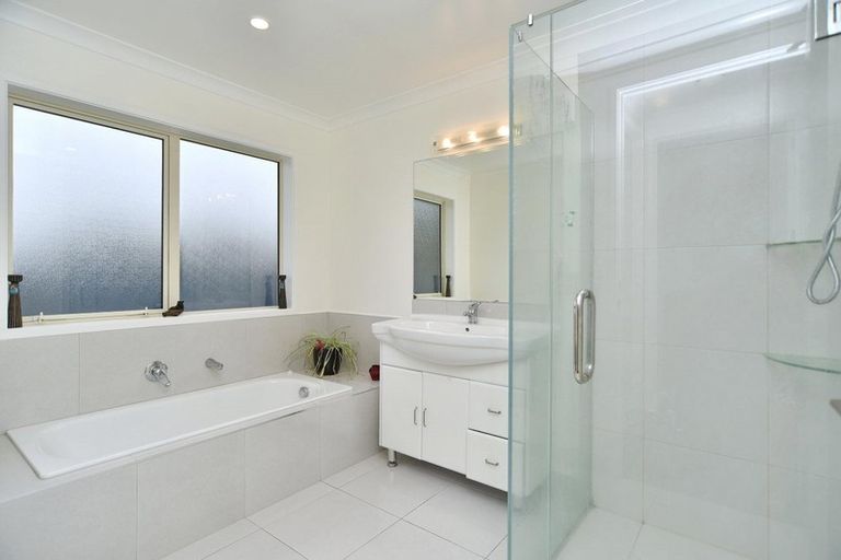 Photo of property in 200 Keyes Road, New Brighton, Christchurch, 8083