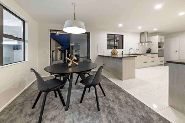 Photo of property in 130 Wyllie Road, Papatoetoe, Auckland, 2025