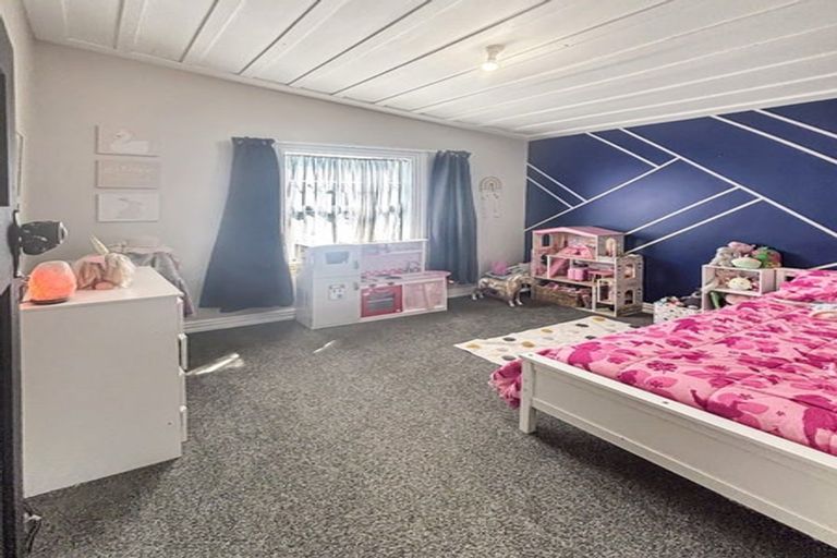 Photo of property in 45 Swinburn Street, Dannevirke, 4930