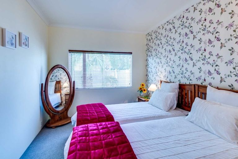 Photo of property in 121 Thompson Road, Bluff Hill, Napier, 4110