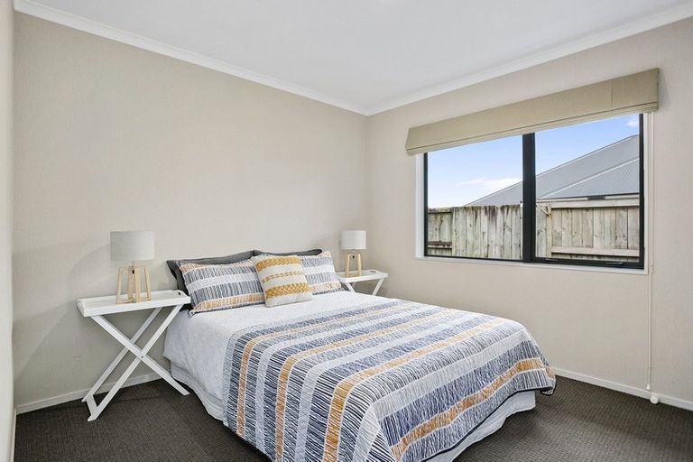 Photo of property in 14 Brancaster Place, Cambridge, 3434