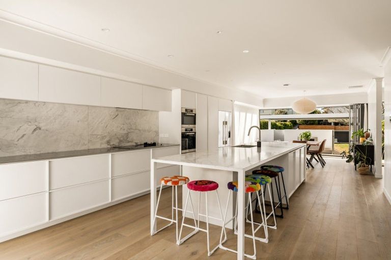 Photo of property in 194 Oceanbeach Road, Mount Maunganui, 3116