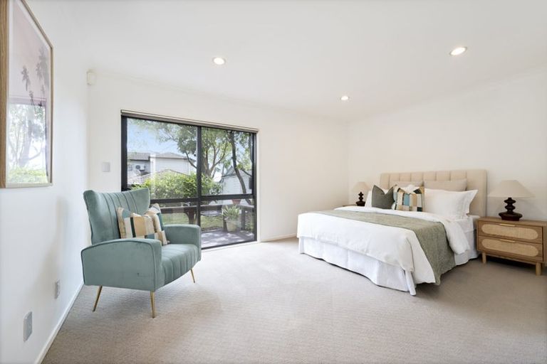 Photo of property in 77g Sturges Road, Henderson, Auckland, 0612