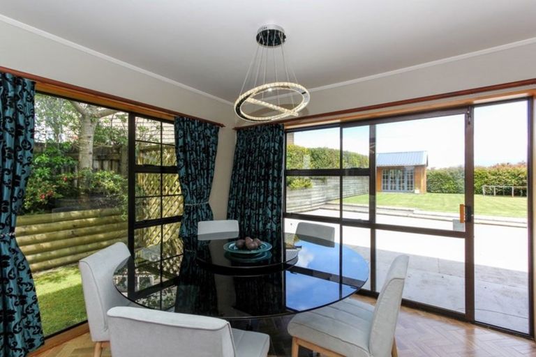 Photo of property in 22 Virginia Place, Whalers Gate, New Plymouth, 4310