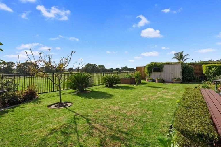 Photo of property in 56 Carrington Drive, Papamoa Beach, Papamoa, 3118