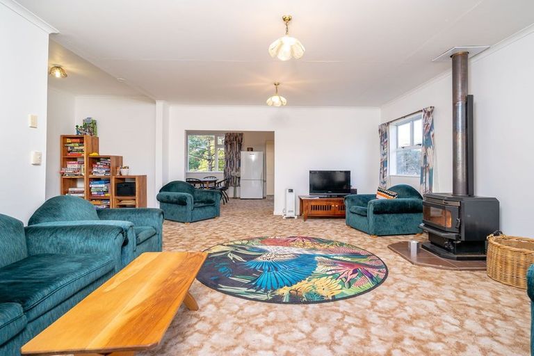 Photo of property in 73 Driver Street, Long Beach, Port Chalmers, 9081