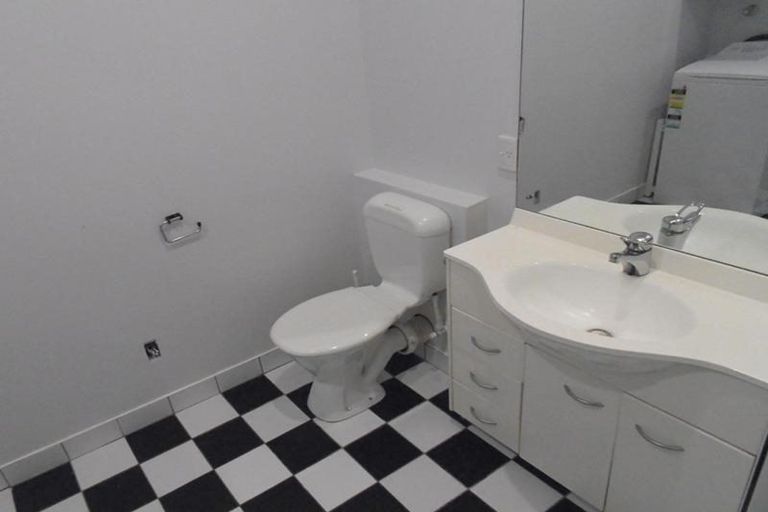 Photo of property in 5 Cheshire Street, Cannons Creek, Porirua, 5024