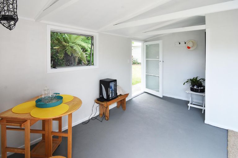 Photo of property in 24 Fergusson Street, Solway, Masterton, 5810