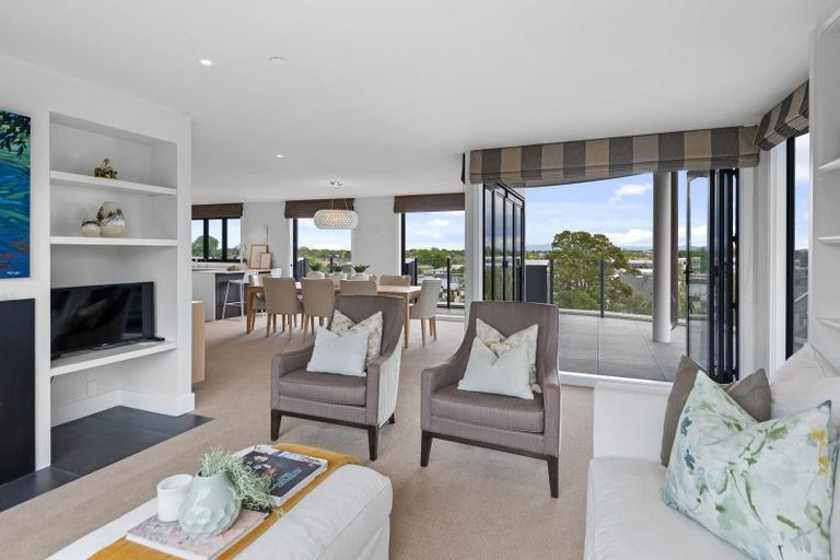 Photo of property in 50i Carlton Mill Road, Merivale, Christchurch, 8014