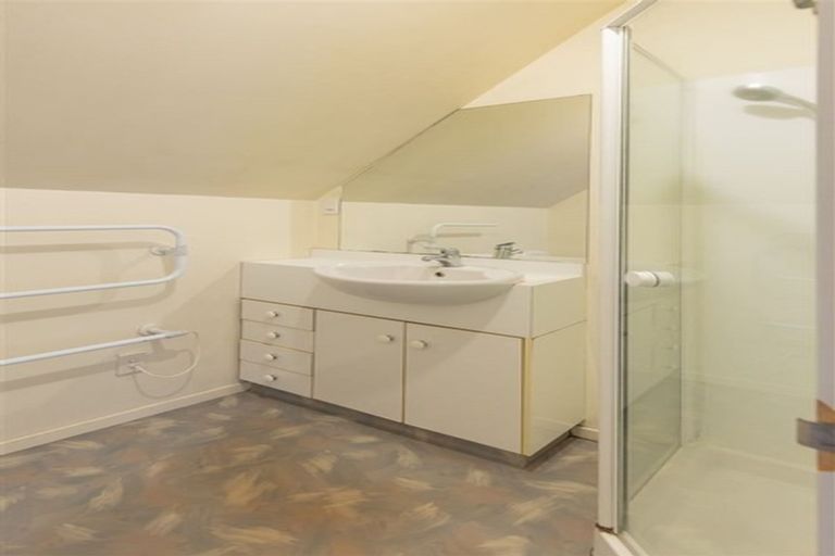 Photo of property in 2/179 Riccarton Road, Riccarton, Christchurch, 8041