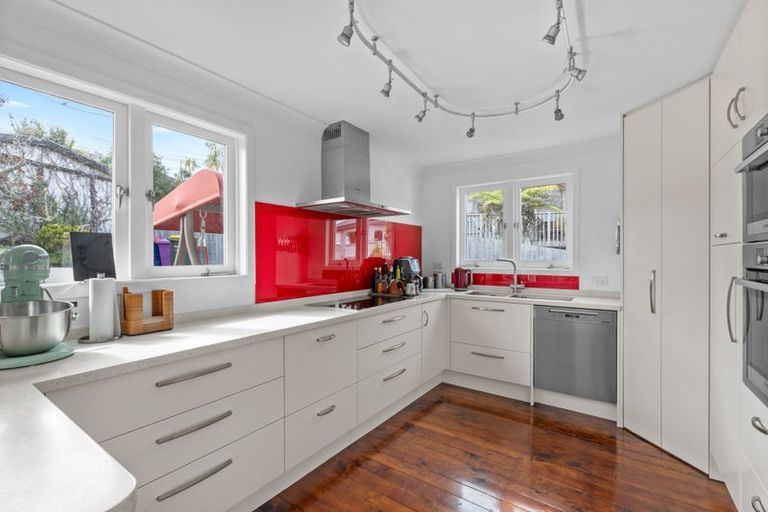 Photo of property in 6 Watea Road, Torbay, Auckland, 0630