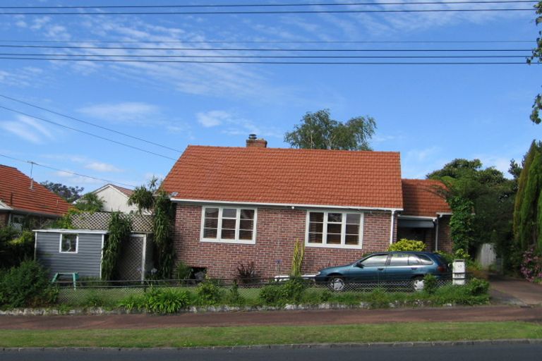 Photo of property in 65a Moa Road, Point Chevalier, Auckland, 1022