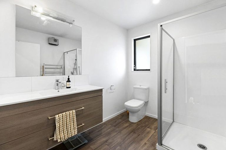 Photo of property in 27 Marbleleaf Lane, Albert Town, Wanaka, 9305