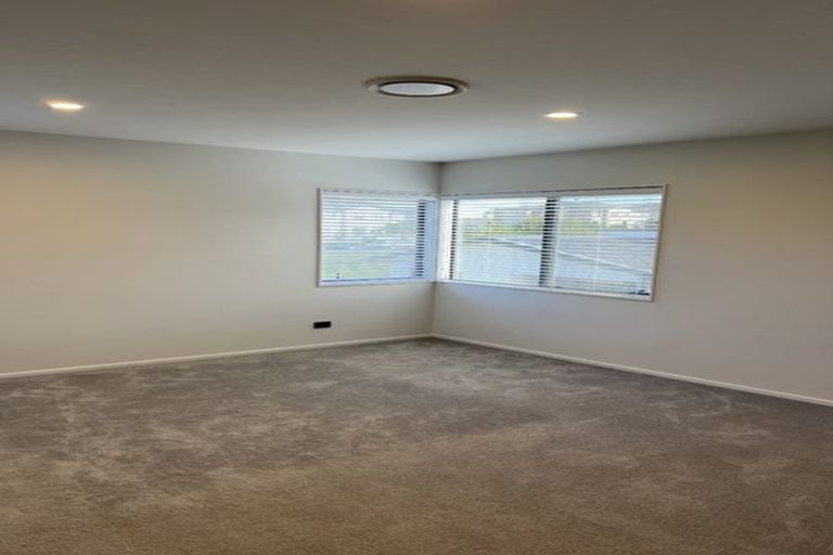 Photo of property in 7 Wyon Way, Flat Bush, Auckland, 2016