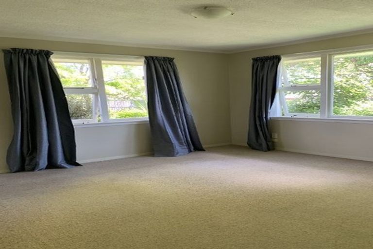 Photo of property in 10 Beatrice Place, Avonhead, Christchurch, 8042