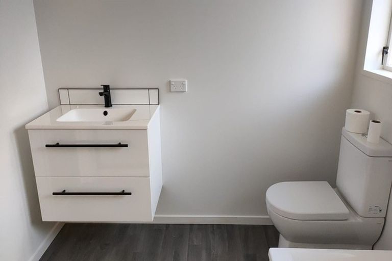 Photo of property in 11 Litchfield Place, Clarks Beach, 2122