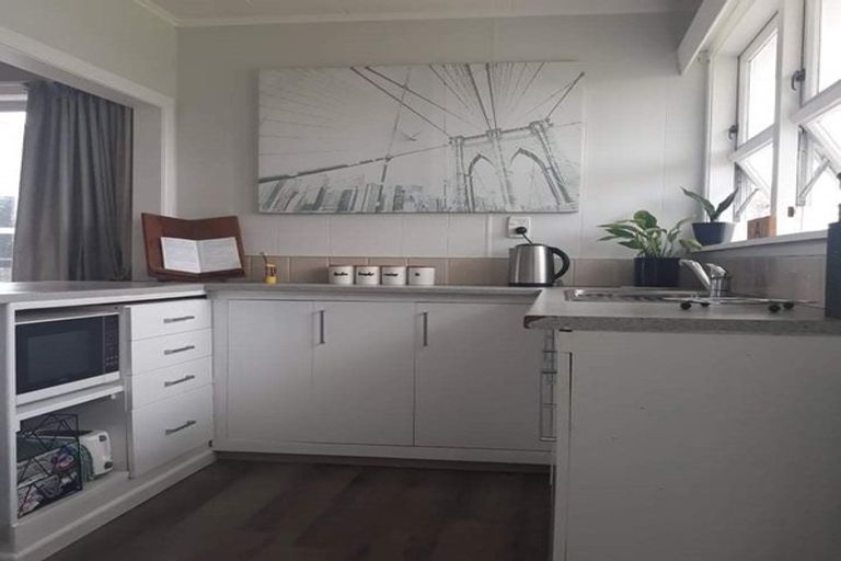 Photo of property in 22 Kettle Avenue, Awapuni, Palmerston North, 4412